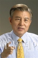[프로필] 김덕룡 청와대 국민통합특별보좌관
