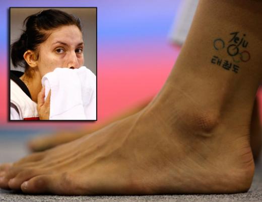 ↑발목에 '태권도'라는 한글 문신을 한 영국의 태권도 선수 사라 스티븐슨.