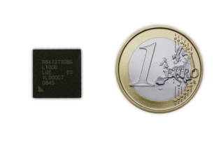 ▲LG전자의 LTE 단말 모뎀칩(가로·세로 13mm)과 1유로 동전. 