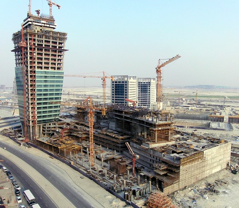↑반도건설이 건설 중인 두바이 유보라타워. 왼쪽이 오피스타워, 오른쪽이 주거타워다. 