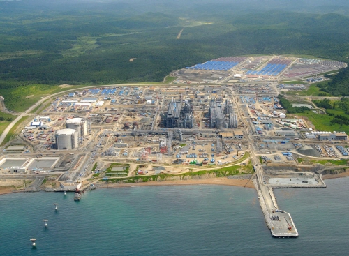 ↑대우건설이 시공한 러시아 사할린 LNG 플랜트 건설부지 전경