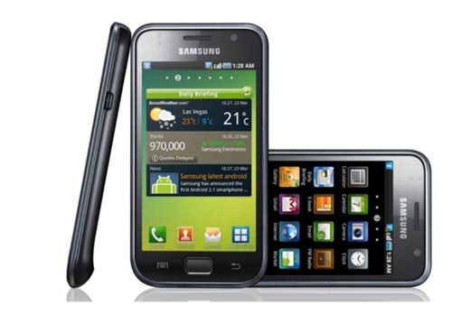 ↑ 삼성의 안드로이드폰 '갤럭시S'. 선명한 화질에 지상파DMB와 영상통화까지 제공하는 갤럭시S는 6월 시판예정인 것으로 알려져 있다.