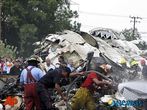 베네수엘라서 51명 탑승 항공기 추락…최소 21명 생존