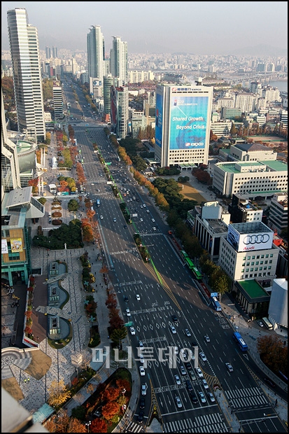 [사진]시민들 자발적 참여,  G20 회의장 도로 한산