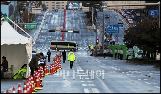 [사진]차량 통제된 G20 주변 도로