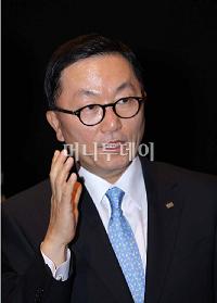 박현주,  칼뺐다··자문형랩 수수료 1%대 파격인하