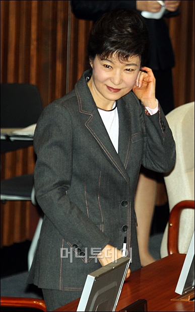 [사진]임시국회 참석한 박근혜 전 대표