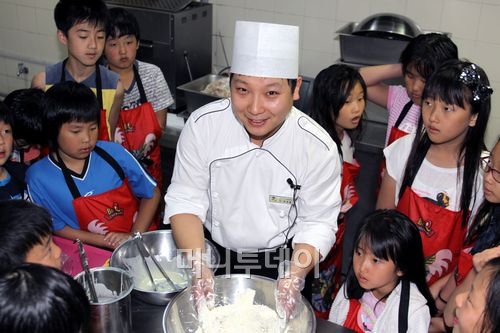 BBQ치킨 가맹점주 자녀 위한 'Summer Dream BBQ 치킨캠프' 열려