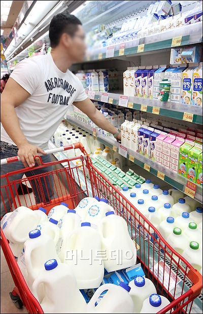 [사진]'우유도 사재기(?)'