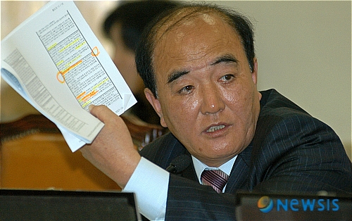 배일도 前의원 "서울시장 출마"…한나라당 탈당