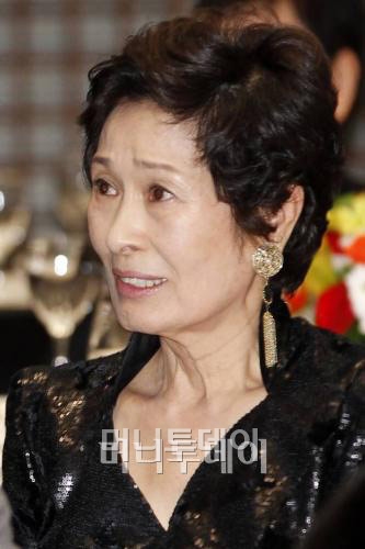 [단독]'국민엄마'  김혜자씨 5억원 세금 추징