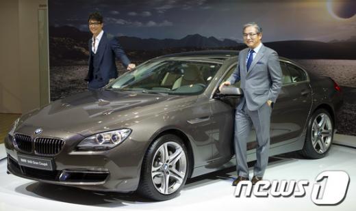 24  λ ڿ  2012 λ걹ͼ(BIMOS) ̵ ̼ BMW簡 640i ׶並 ̰ ִ. 2012.5.24/1  News1 ̸ 