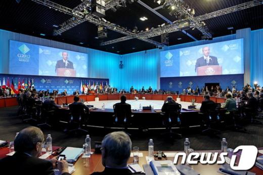 [사진]G20 정상회담 참석한 이명박 대통령