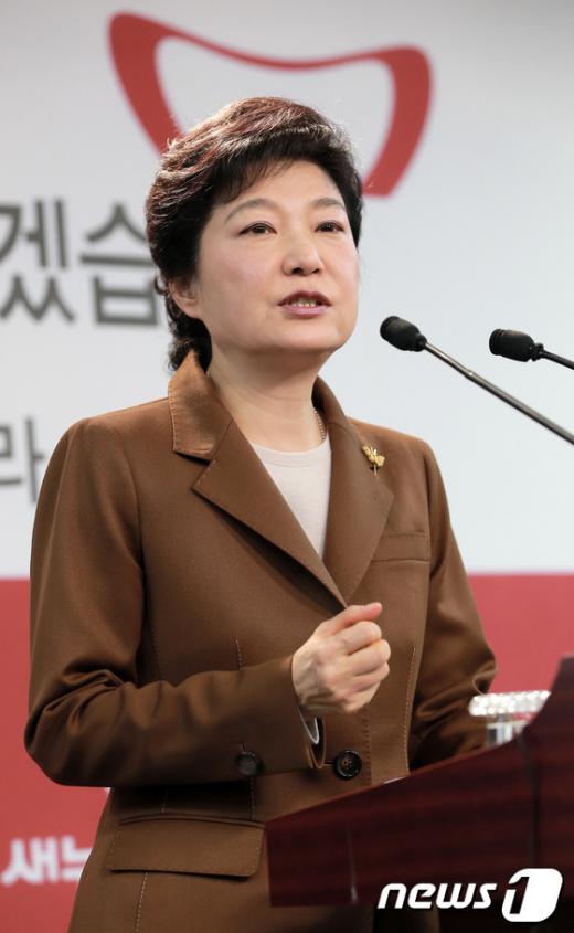[사진]박근혜 '통일 정책 내가 최고'