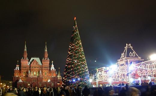 ▲모스크바 붉은광장에 설치된 크리스마스트리. (ⓒ월스트리트저널 웹사이트 사진 캡처)