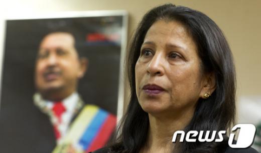 [사진]눈시울 붉히는 주한 베네수엘라 대사