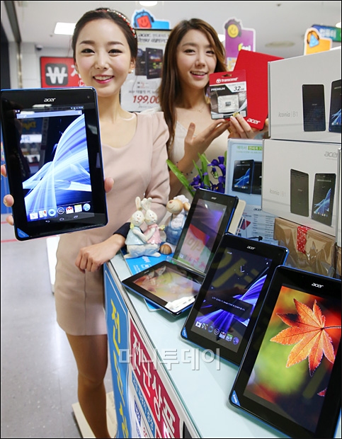 [사진]롯데마트, 7인치 태블릿 PC가 19만9천원