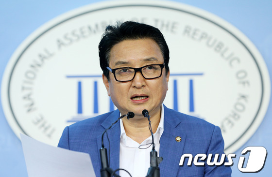 김영환 민주당 의원. 2013.8.13/뉴스1 © News1 오대일 기자