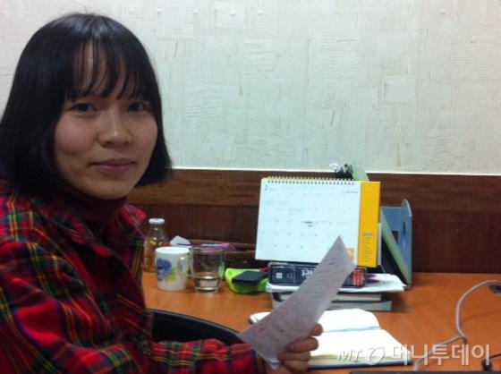 해밀라이트 직원 김경미씨는 베트남에서 온 이주여성이다. 해밀라이트 전체 직원 6명 중 사회적기업으로서 고용된 인원은 김씨를 포함 3명이다. 