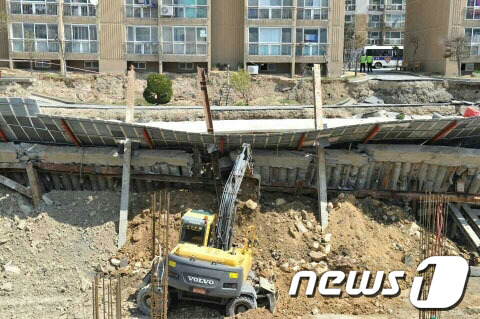 [사진]목포 주차장 붕괴 공사 재개