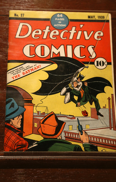 ↑ 1939년 5월, 디텍티브 코믹스에 최초로 등장한 배트맨