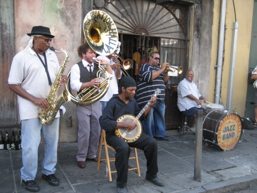 ↑ 프리저베이션 홀 재즈밴드 연주 (©Infrogmation of New Orleans)