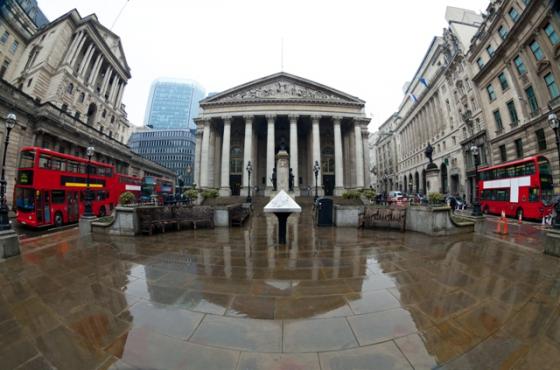 핀테크 스타트업이 급성장하고 있는 영국 런던의 금융가