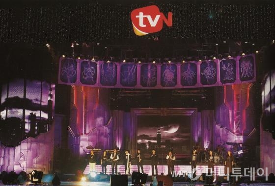 2006년 개국한 케이블 채널 tvN은 자체 제작 프로그램으로 다른 채널과 차별화를 내세웠다. 이 채널에 들어간 비용만 1500억원에 달했다. /사진제공=CJ E&M<br>
