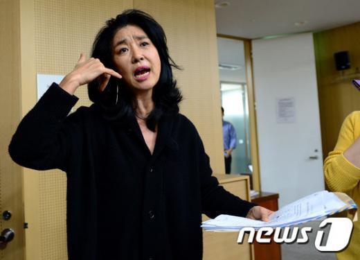 [사진]김부선 '동대표회장 등 전화도 안받다가...'