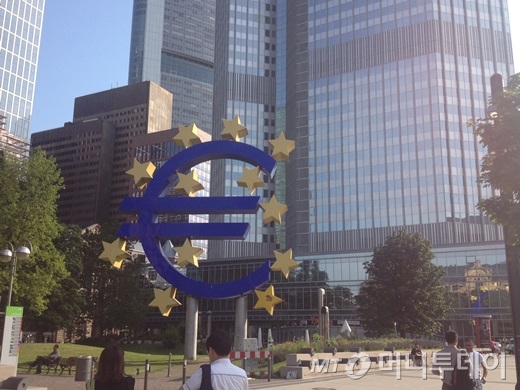 [오늘의포인트]ECB 효과에 반등한 증시, 투자전략은?