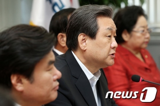 [사진]김무성 "경제5단체, 일자리 창출에 힘써달라"