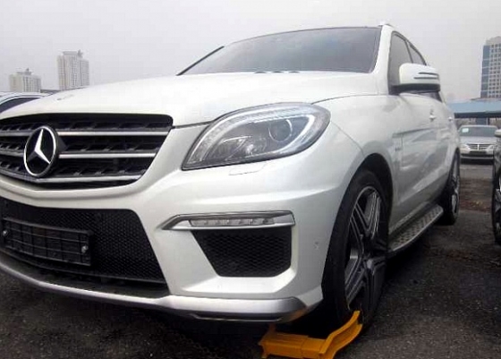서울중앙지법에서 경매 진행될 예정인 '벤츠 M클래스 AMG' 차량 모습. / 사진제공=대법원
