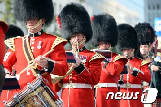 [사진]영국 근위병 퍼레이드