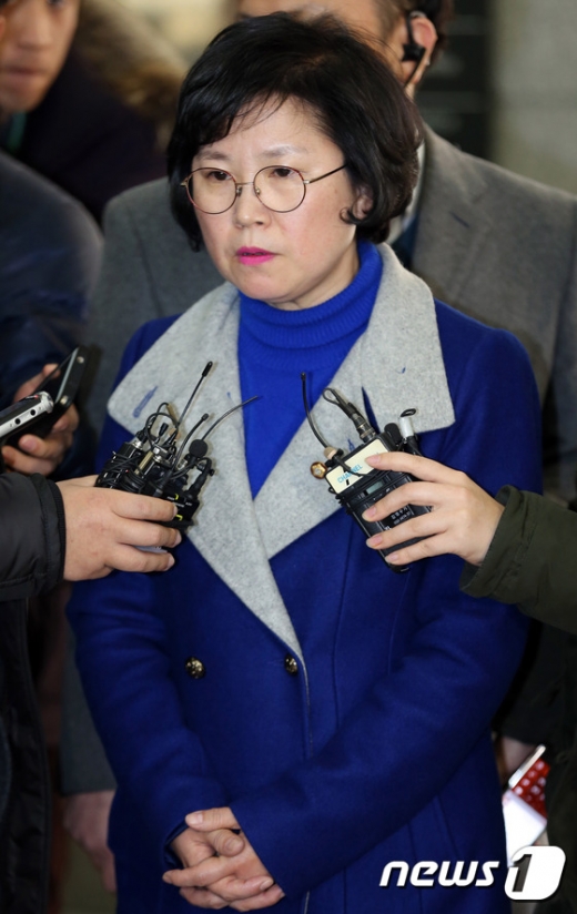 [사진]입장 밝히는 김현 의원