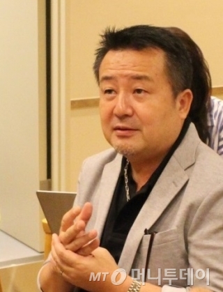 스즈키 이치로 일본 엠포리오 대표. 
