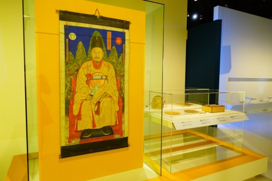 노란색(黃) 전시실에서 만나볼 수 있는 황룡포를 입은 고종황제의 어진. /사진=김유진 기자