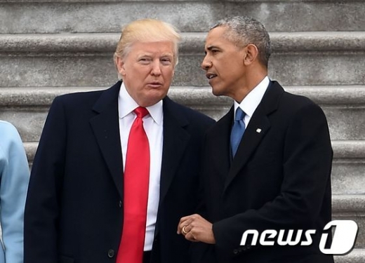 [사진]트럼프, 퇴임한 오바마와 함께