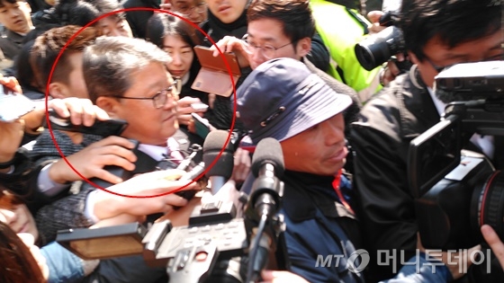 조원진 자유한국당 의원(빨간원)/ 사진=윤준호 기자