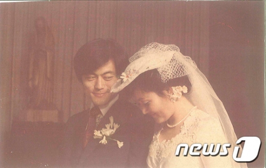 [사진]문재인 대통령 당선자가 걸어온 길...김정숙 여사와 결혼