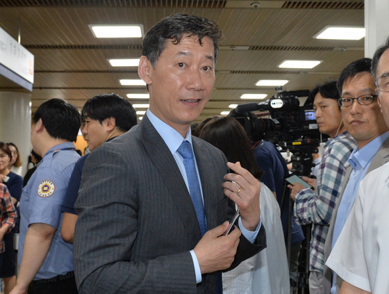 박성엽 변호사가 27일 오후 서울중앙지방법원에서 열리는 선고 공판에 출석하고 있다./사진=뉴스1