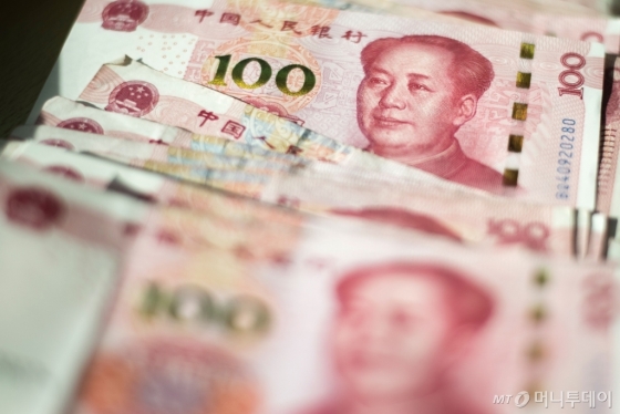 중국 100위안 지폐 모습. /AFPBBNews=뉴스1