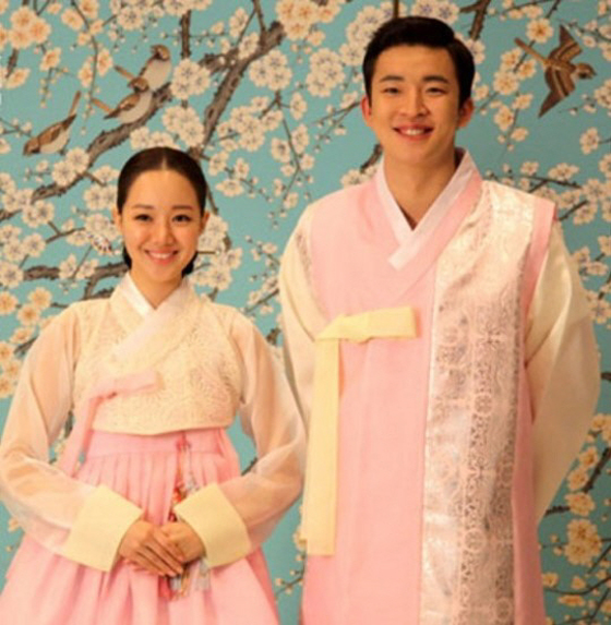 (왼쪽부터) 박가원 강병현 부부 /사진=토비스미디어
