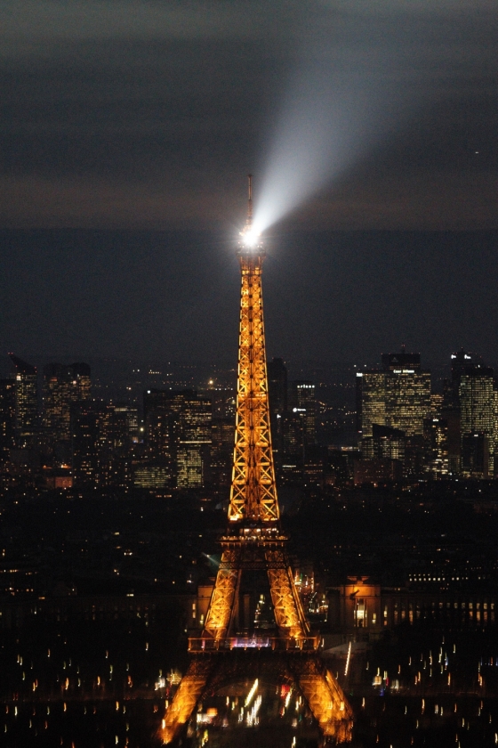 몽파르나스 타워에서 바라본 에펠탑과 파리 야경