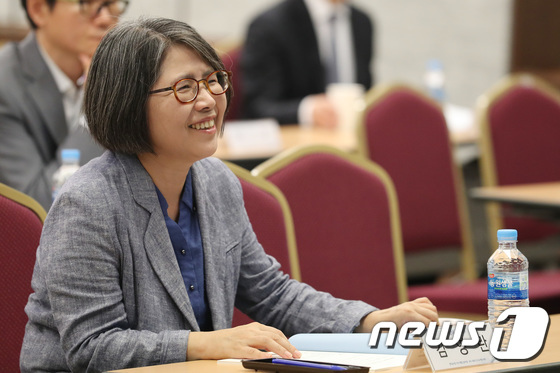 [사진]김영란 교수 '청탁금지법에 보내는 미소'