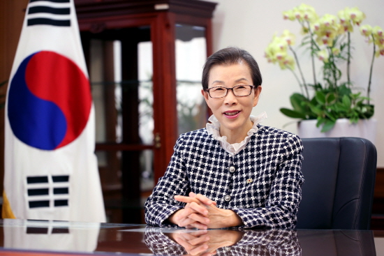 경인여대 김길자 총장, 몽골 교육부 장관 표창