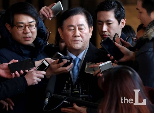 국정원 뇌물 의혹을 받고 있는 자유한국당 최경환 의원 / 사진=홍봉진 기자