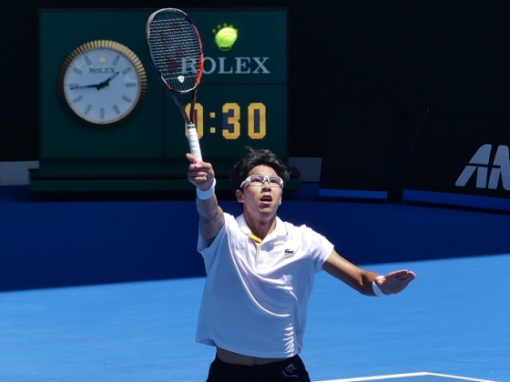 한국 테니스 간판 정현(22·한국체대)이 24일(한국시간) 호주 멜버른의 로드 레이버 아레나에서 열린 '2018 호주오픈' 남자 단식 8강전에서 테니스 샌드그렌(97위·미국)을 세트스코어 3대 0(6-4 7-6 6-3)으로 꺽고 한국 선수 최초로 메이저 대회 4강에 진출했다. (대한테니스협회 제공) /사진=뉴스1