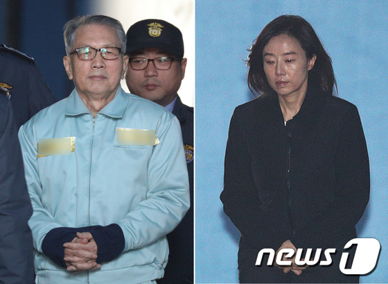 김기춘 전 대통령 비서실장(왼쪽)과 조윤선 전 청와대 정무수석.  © News1