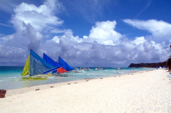 필리핀 정부 발표로 세계적 휴양지 보라카이가 26일부터 6개월간 폐쇄된다. /사진제공=하나투어
