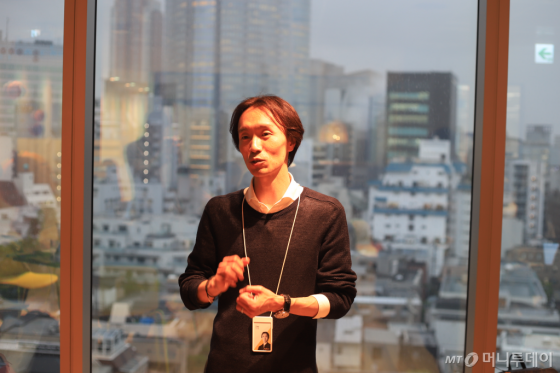 김재용 카카오재팬 대표가 17일 일본 도쿄 카카오재팬 사무실에서 기자들과 만나 향후 사업 계획에 대해 설명하고 있다./ 사진=이해인 기자